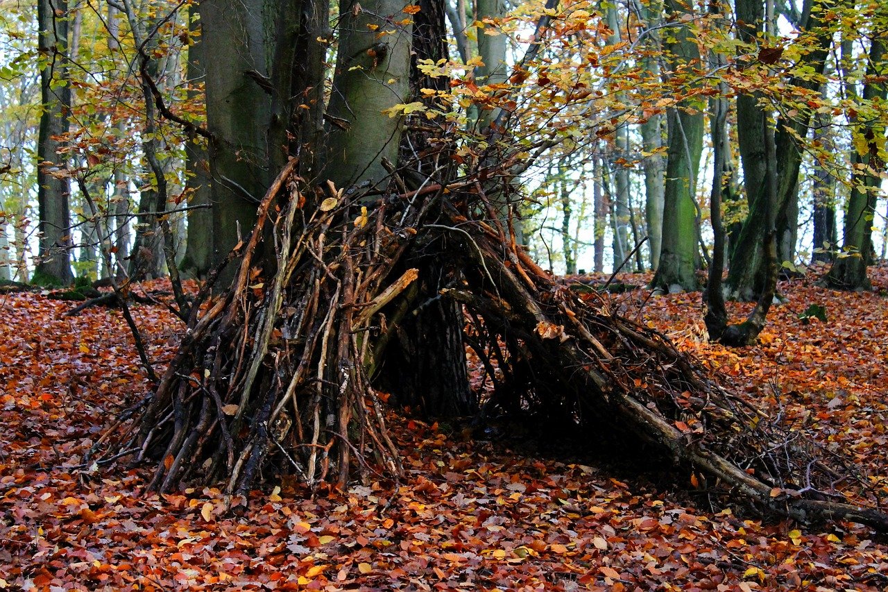 Où pratiquer le bivouac autorisé à moins de 30km de Clermont-Ferrand selon la FFRP 2025 ?
