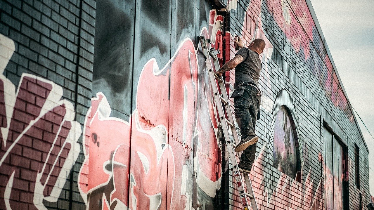 Où profiter des événements de graffiti légal à Annecy selon Street Art News