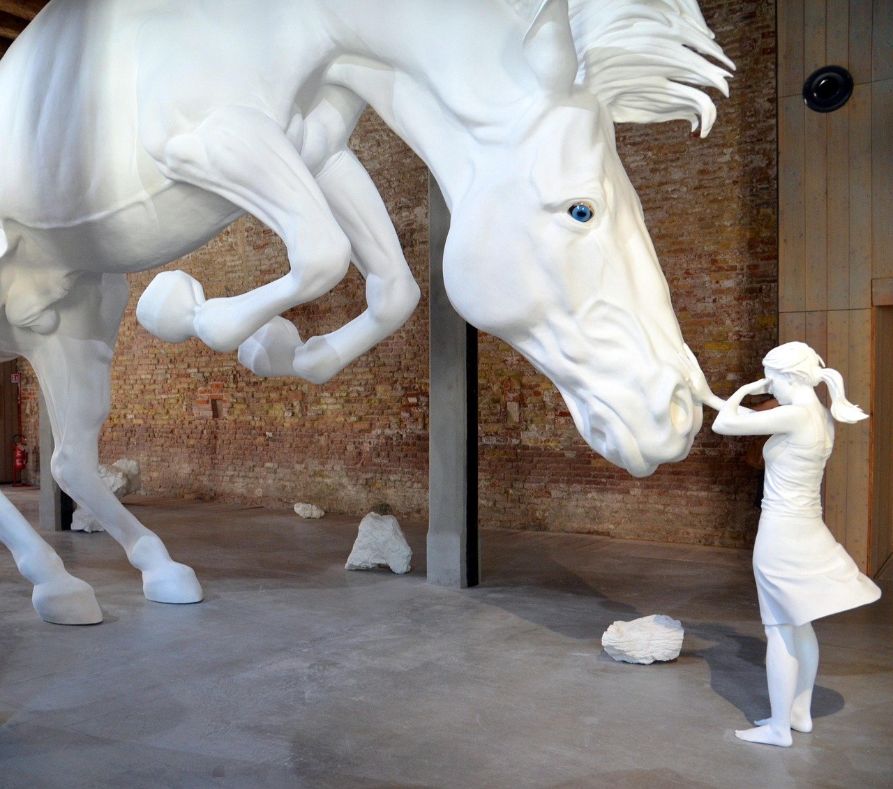 Découvrez les nouvelles installations artistiques éphémères à Clermont-Ferrand selon Artforum